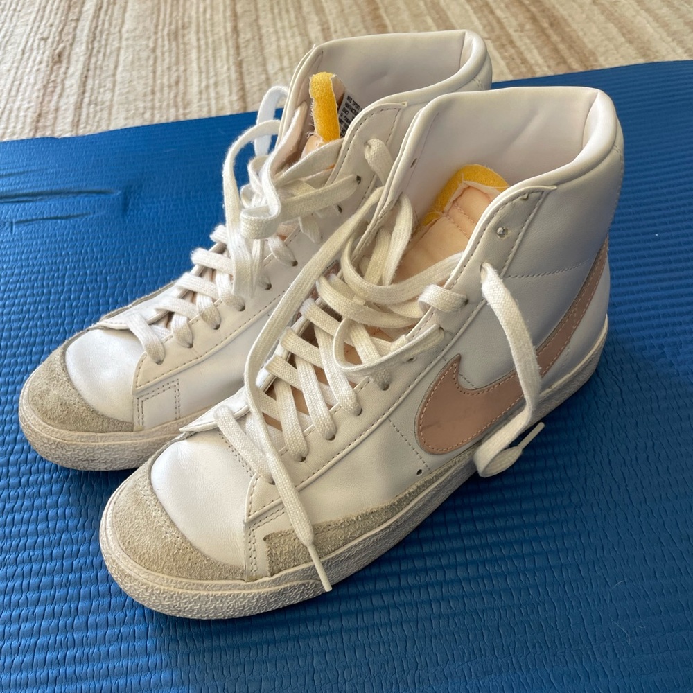 Nike Women's White and Pink High-Top Sneakers